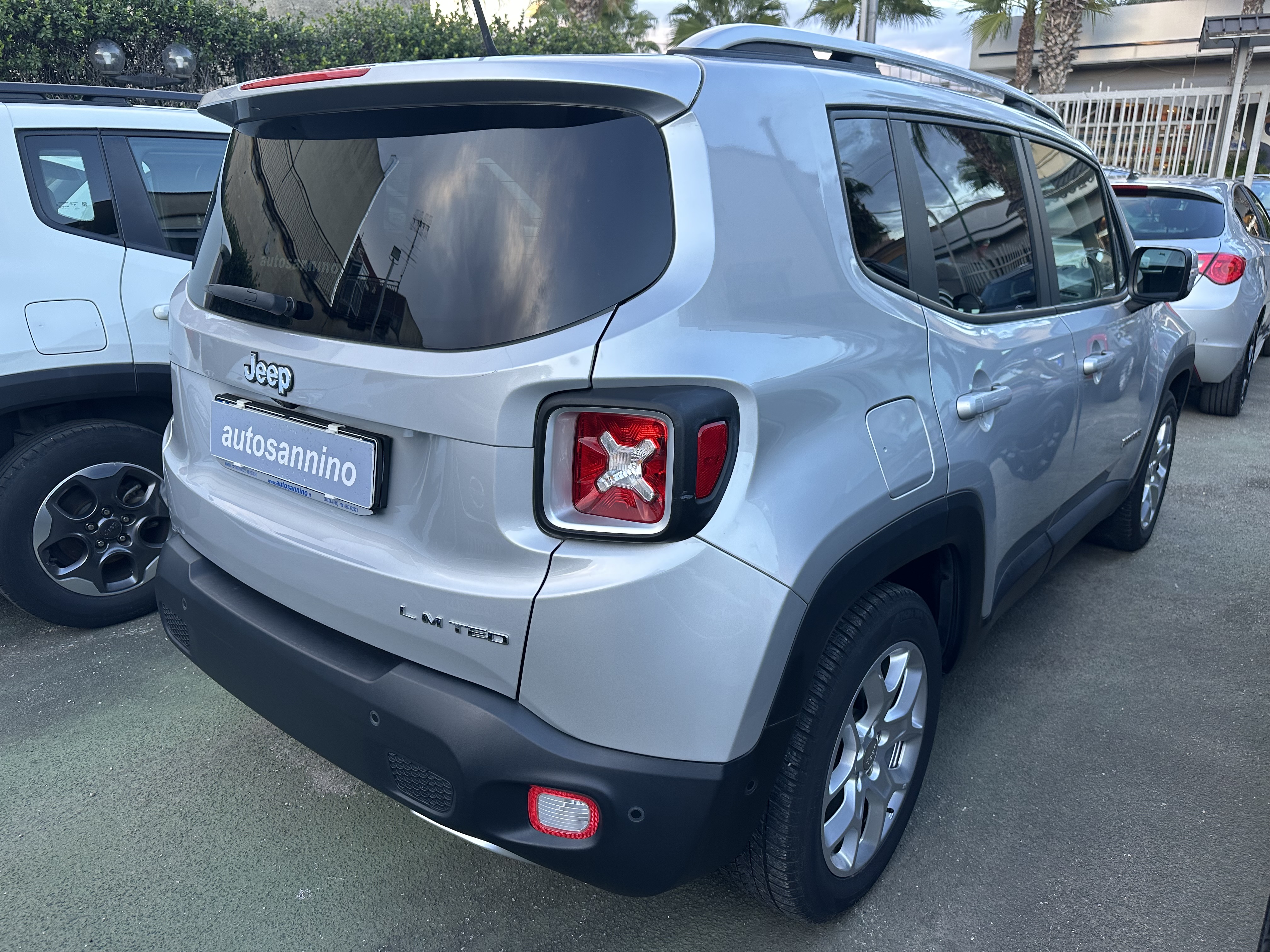 Renegade 1.6 120cv 2016 Limited Navi+Retrocamera+sensori ant.post