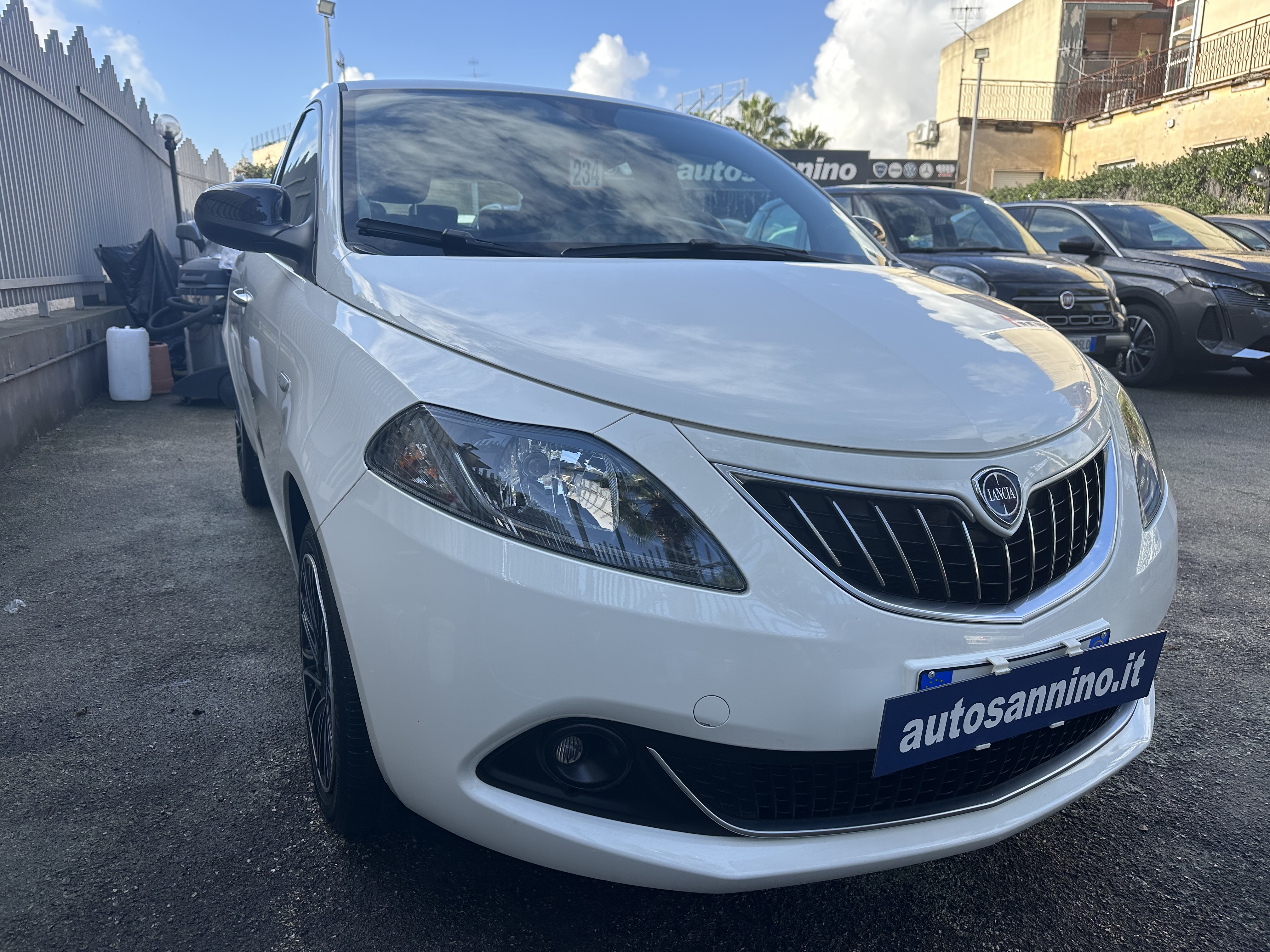 Ypsilon 1.2 69cv Gpl casa madre 31/12/2021 64.000 km